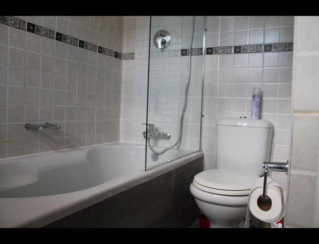 3 BEDROOM HOUSE FOR SALE IN KENSINGTON